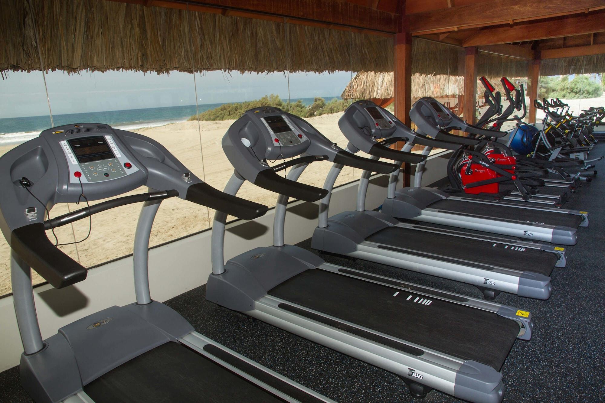 Gimnasio Royal Decameron Punta Sal