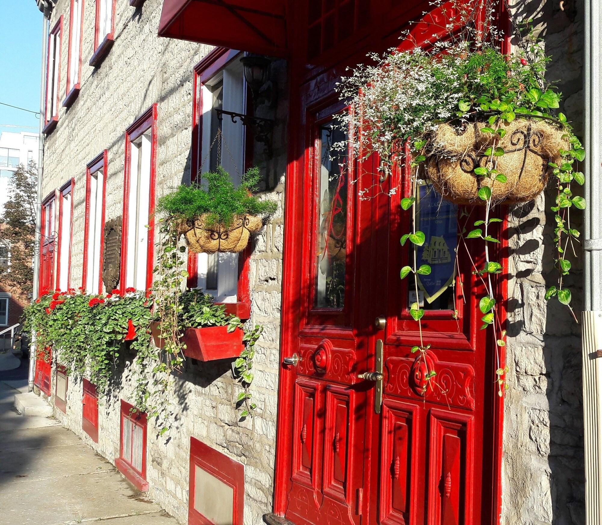 Varios Gîte À l'Augustine