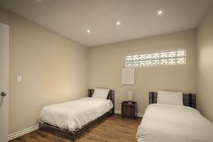 Arriendo temporal - Cozy 4Bd House,Salt Water Pool & Jacuzzi! 10mins to the Strip, 20mins to Airport
