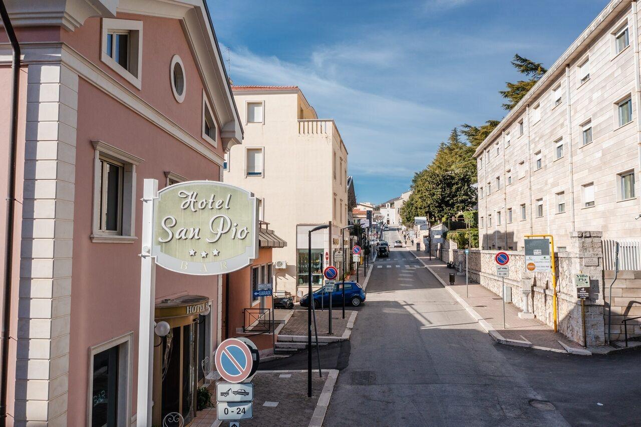 Vista Exterior Hotel San Pio