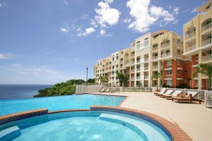 Alquiler Vacacional - Ocean view sunsets await you at our luxury condo/crash boat beach