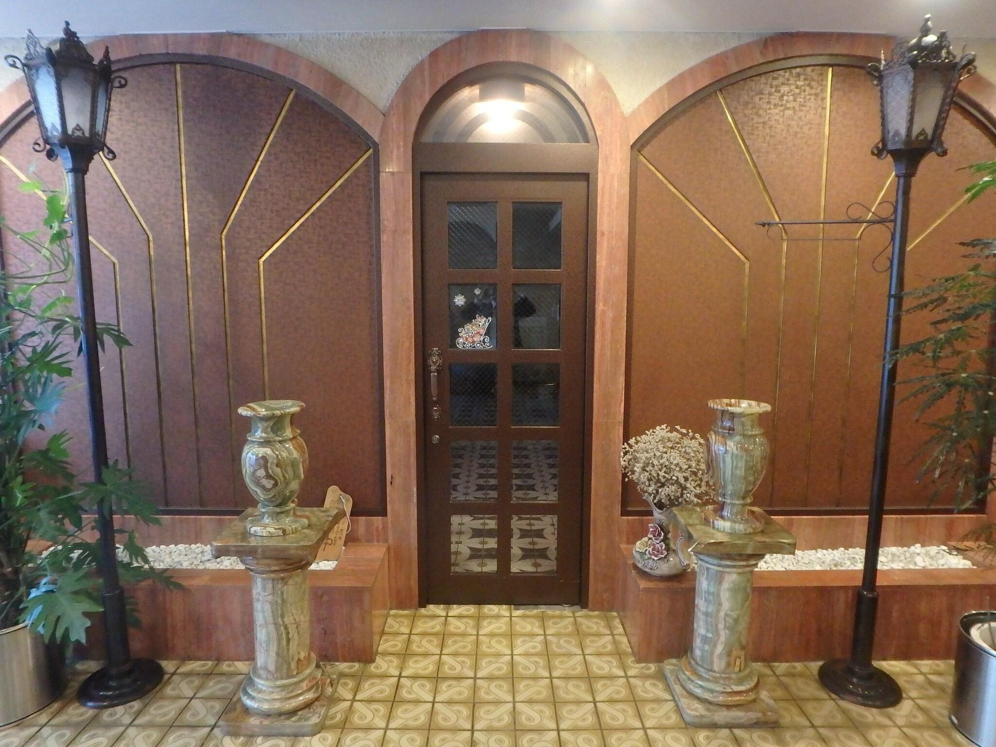 Bar/Salón Suntargas Ueno