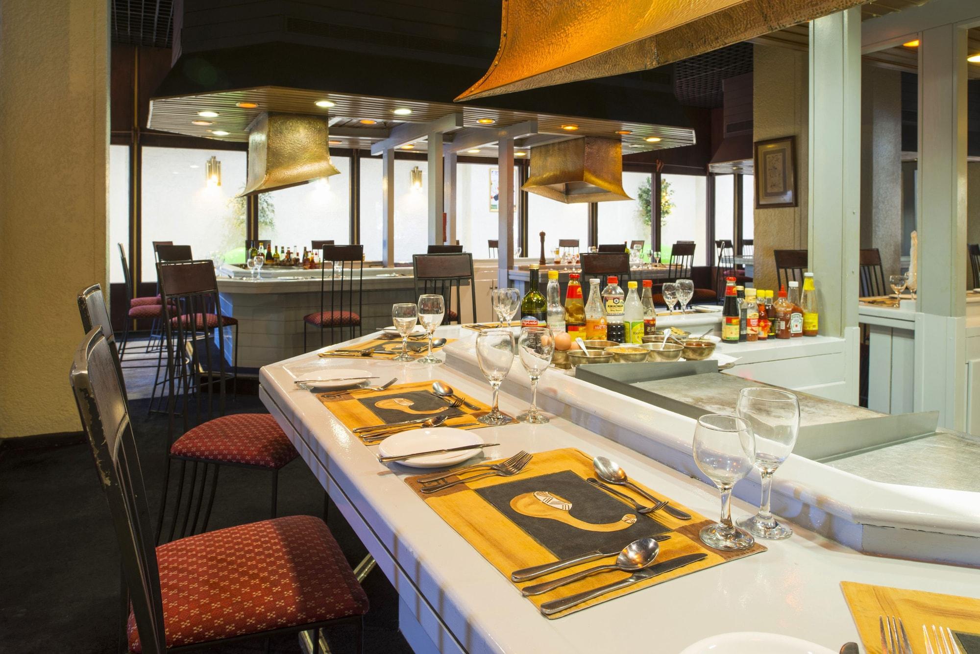 Restaurant Rainbow Towers Hotel And Conference Centre