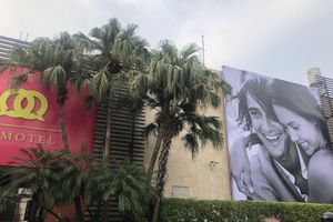 Hospedagens - Q Motel