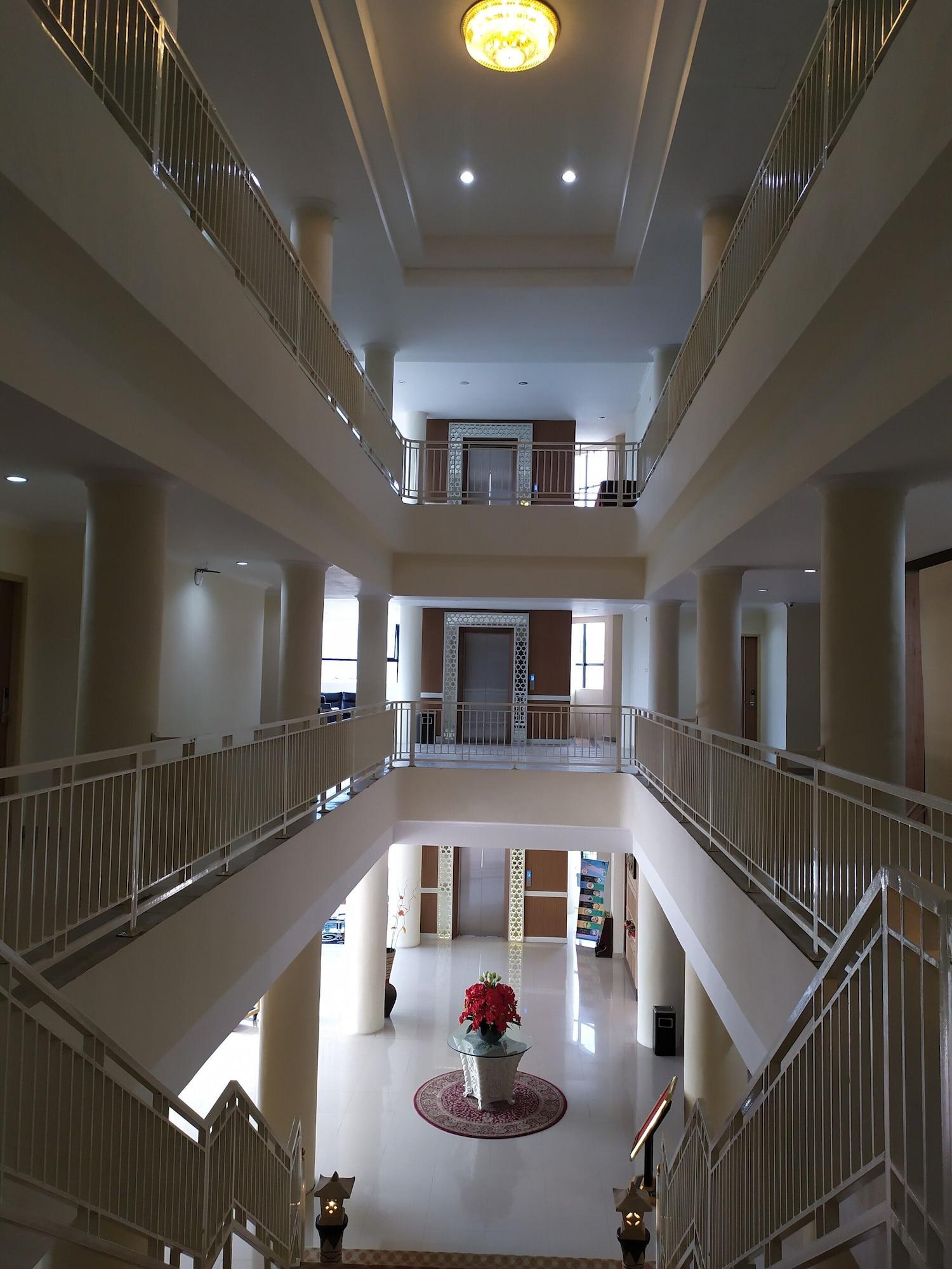 Varios Hotel Rangkayo Basa Padang Panjang