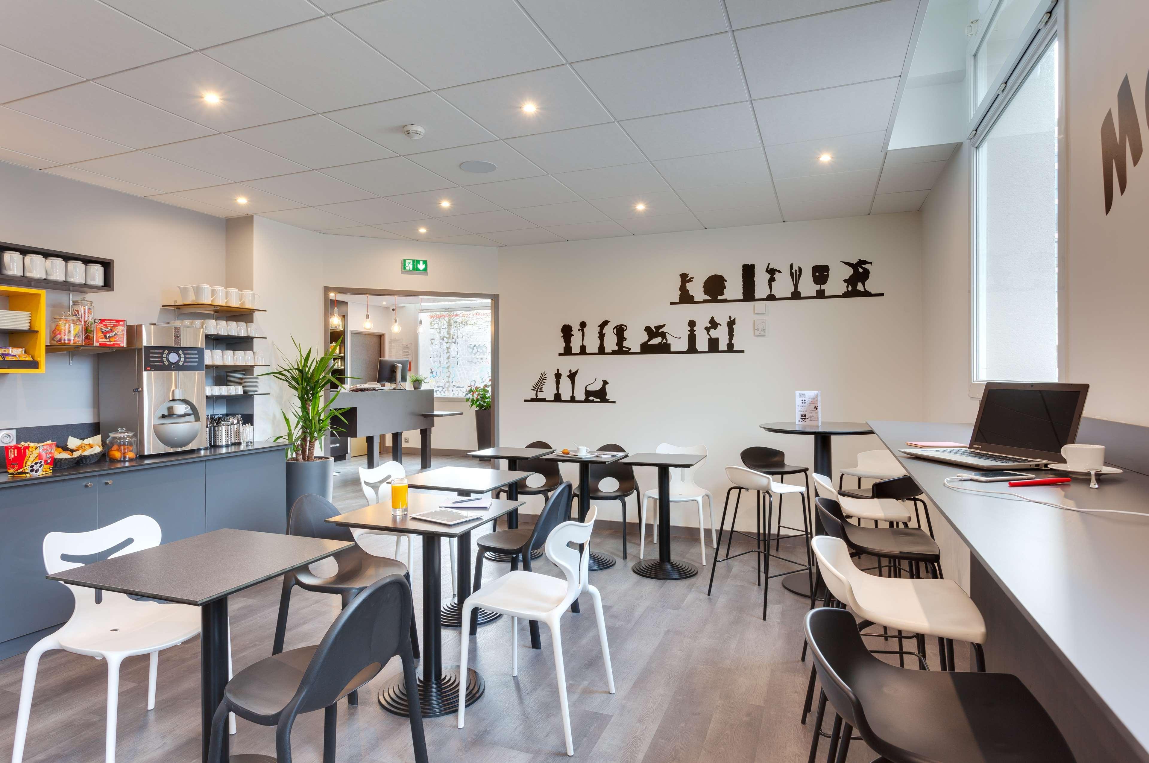 Bar/Salón Kyriad Rennes Centre Gare