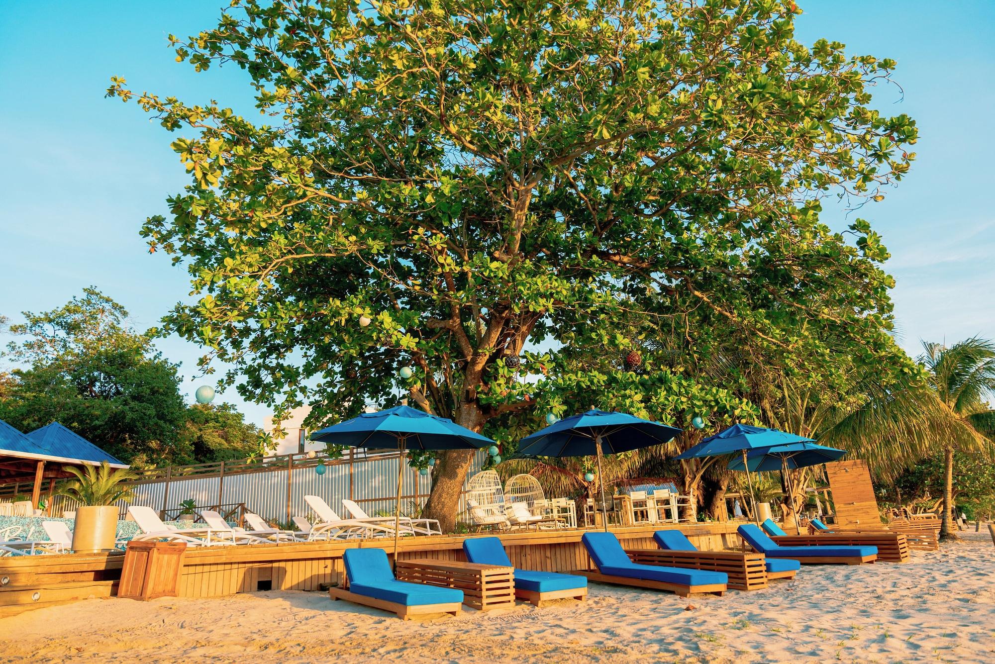 Playa Blue Roatan Resort