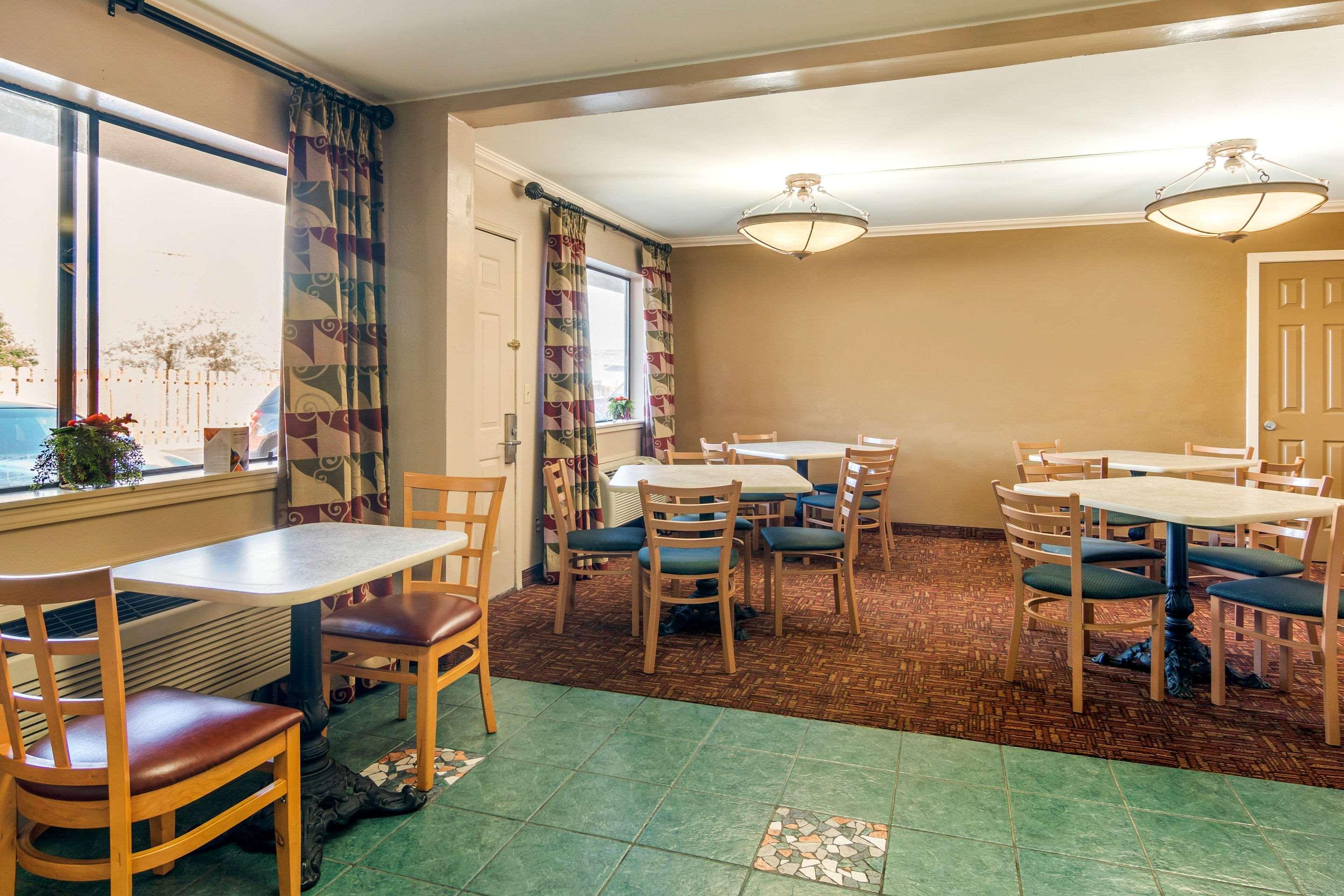 Restaurant Quality Inn Klamath Falls - Crater Lake Gateway