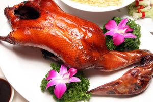 Actividad - Great Wall-Badaling, Ming Tombs, Sacred Way and Dinner - Full-Day Private Tour