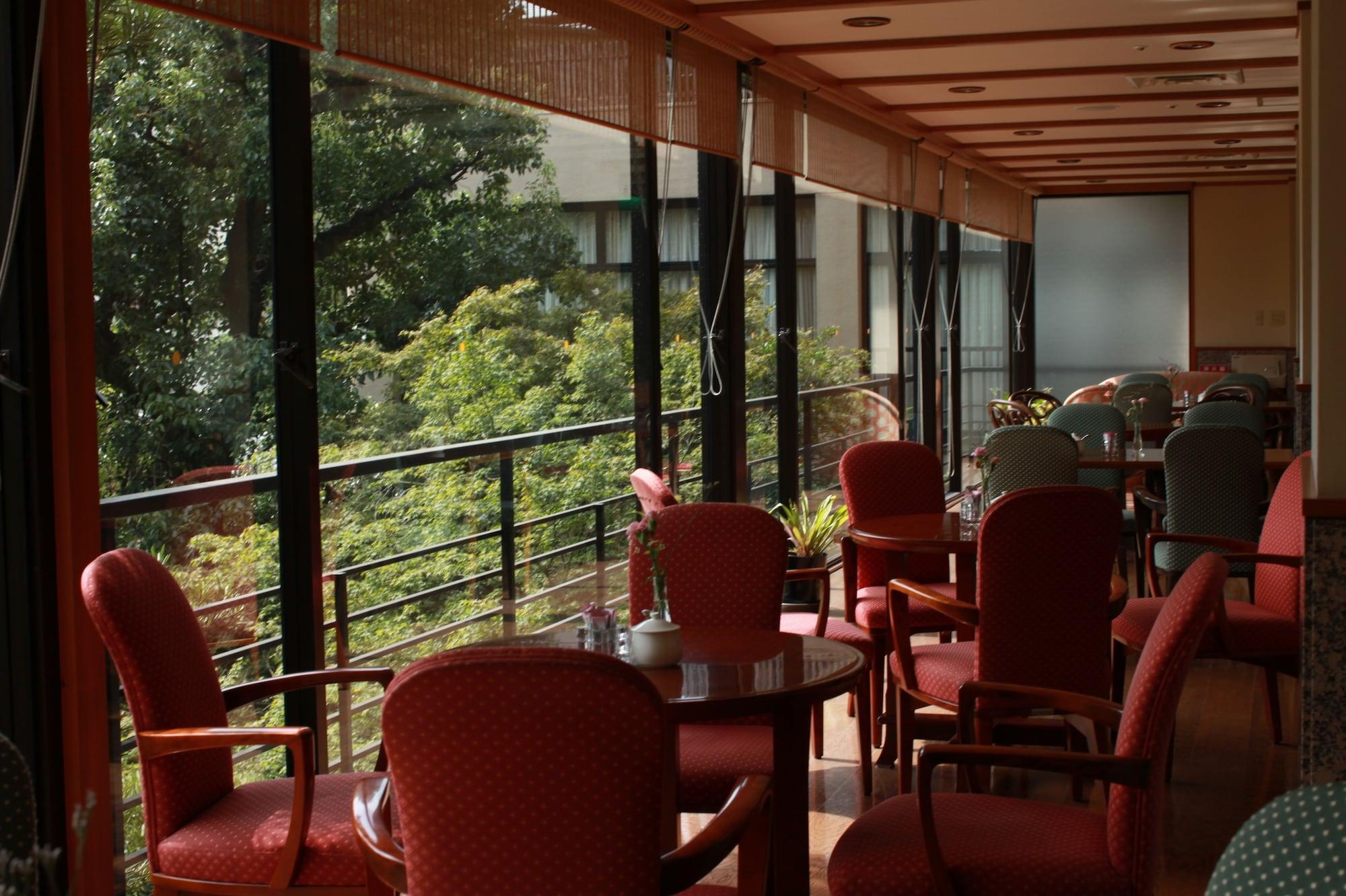 Bar/Salón Dogo Onsen Funaya