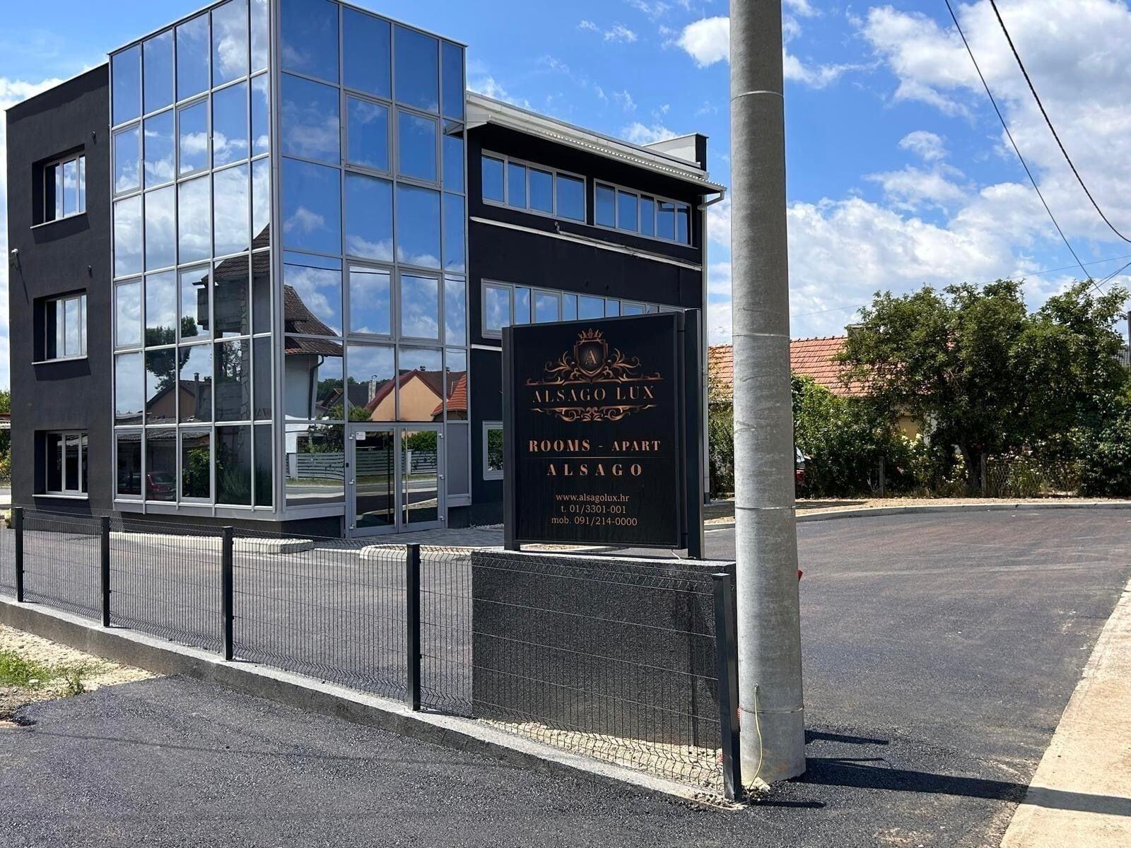 Vista Exterior Alsago Lux