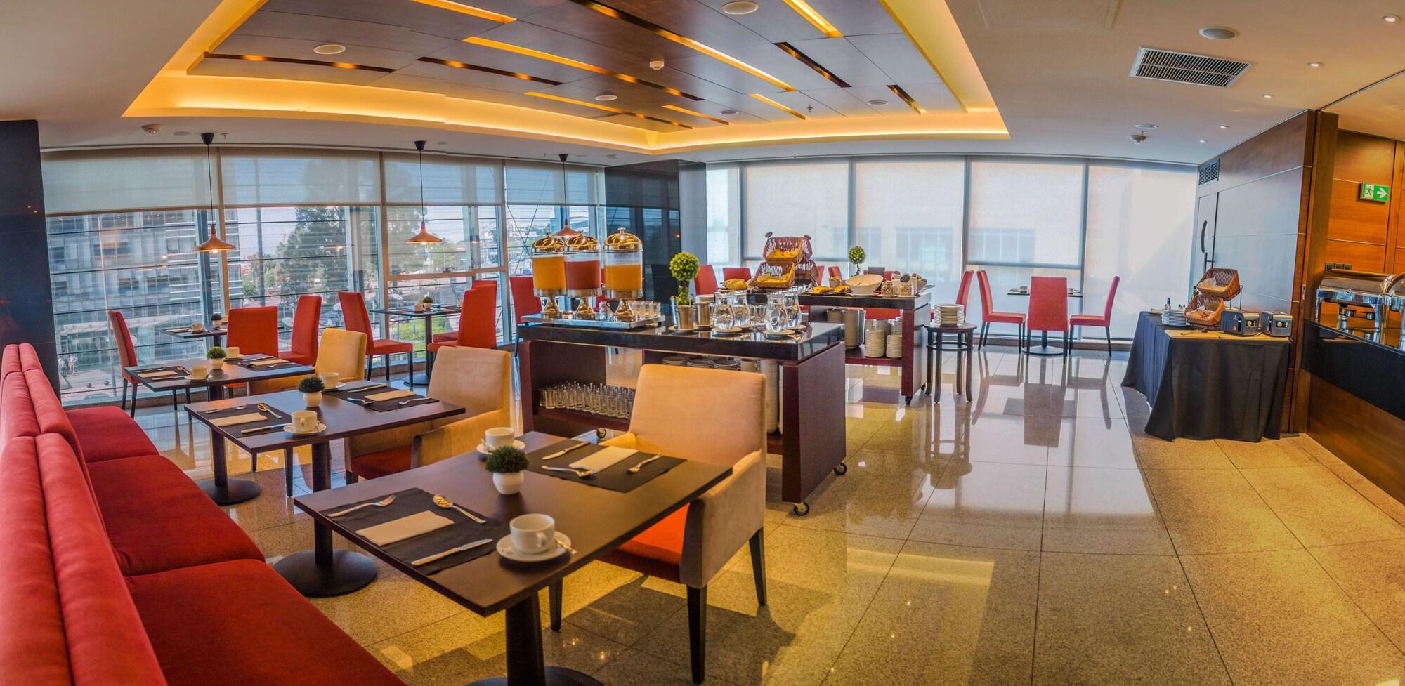 Restaurant Hilton Garden Inn Montevideo