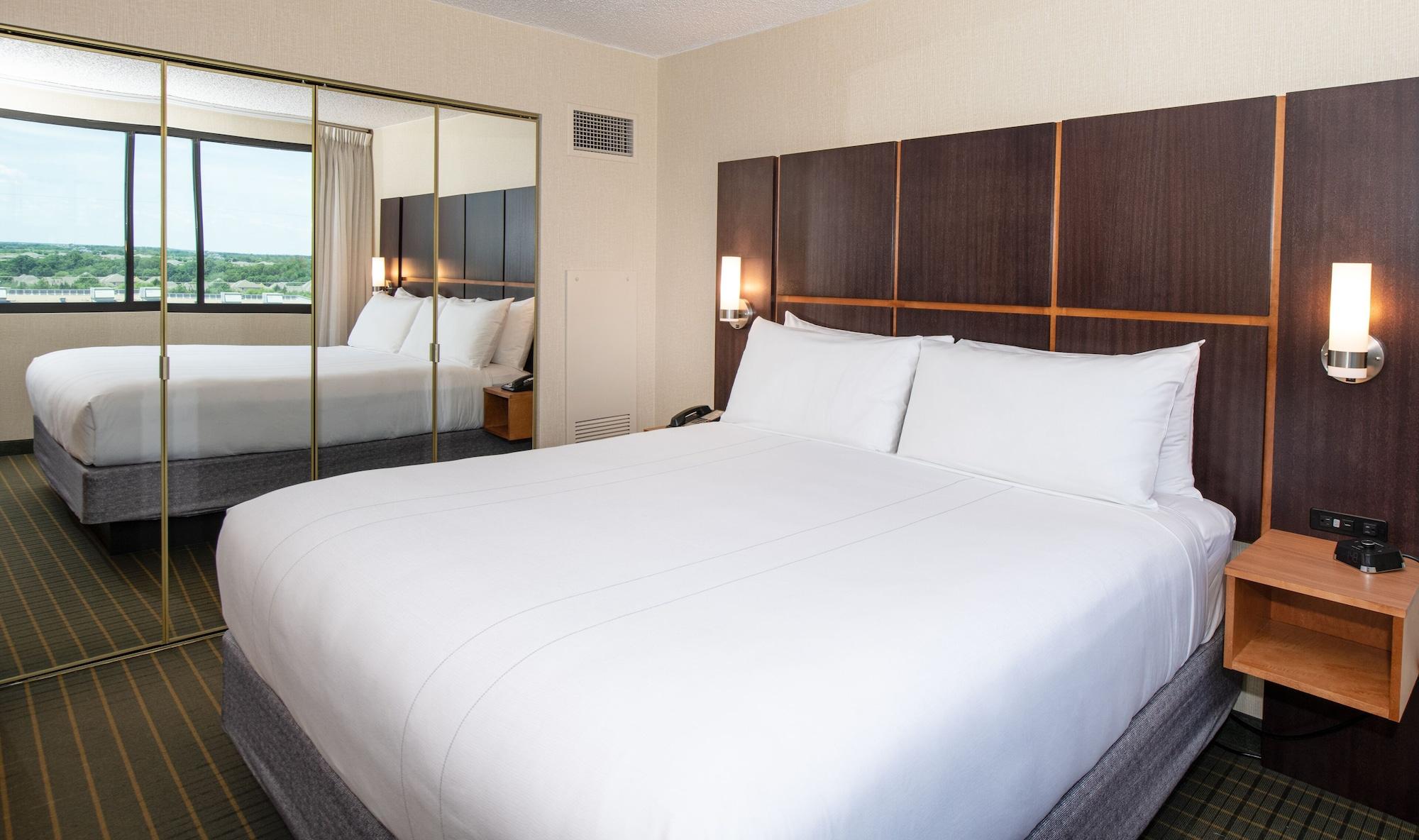 Habitación NCED Conference Center & Hotel