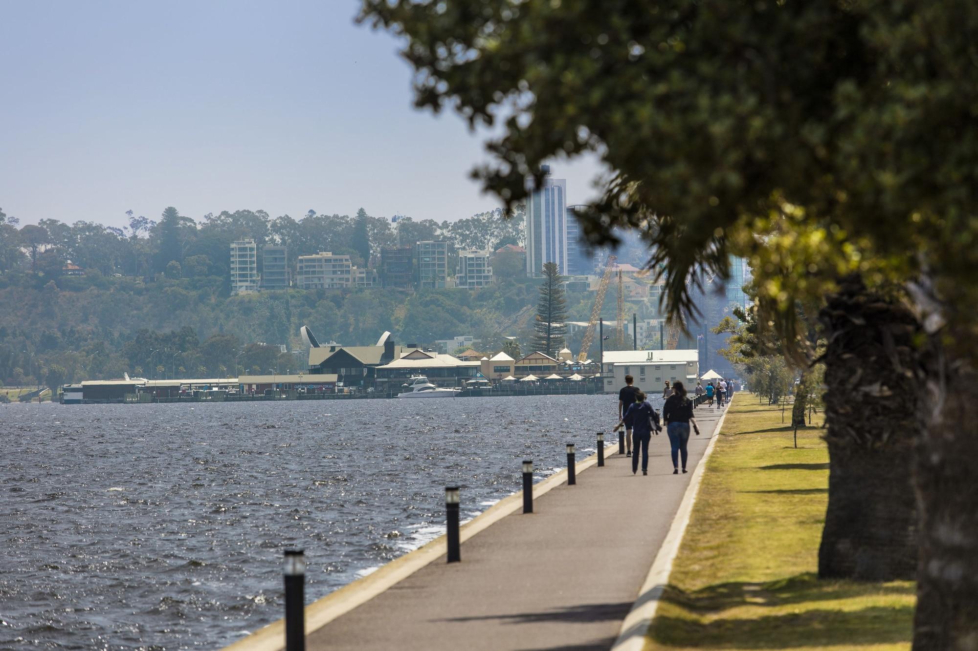 Vista Exterior Quest East Perth