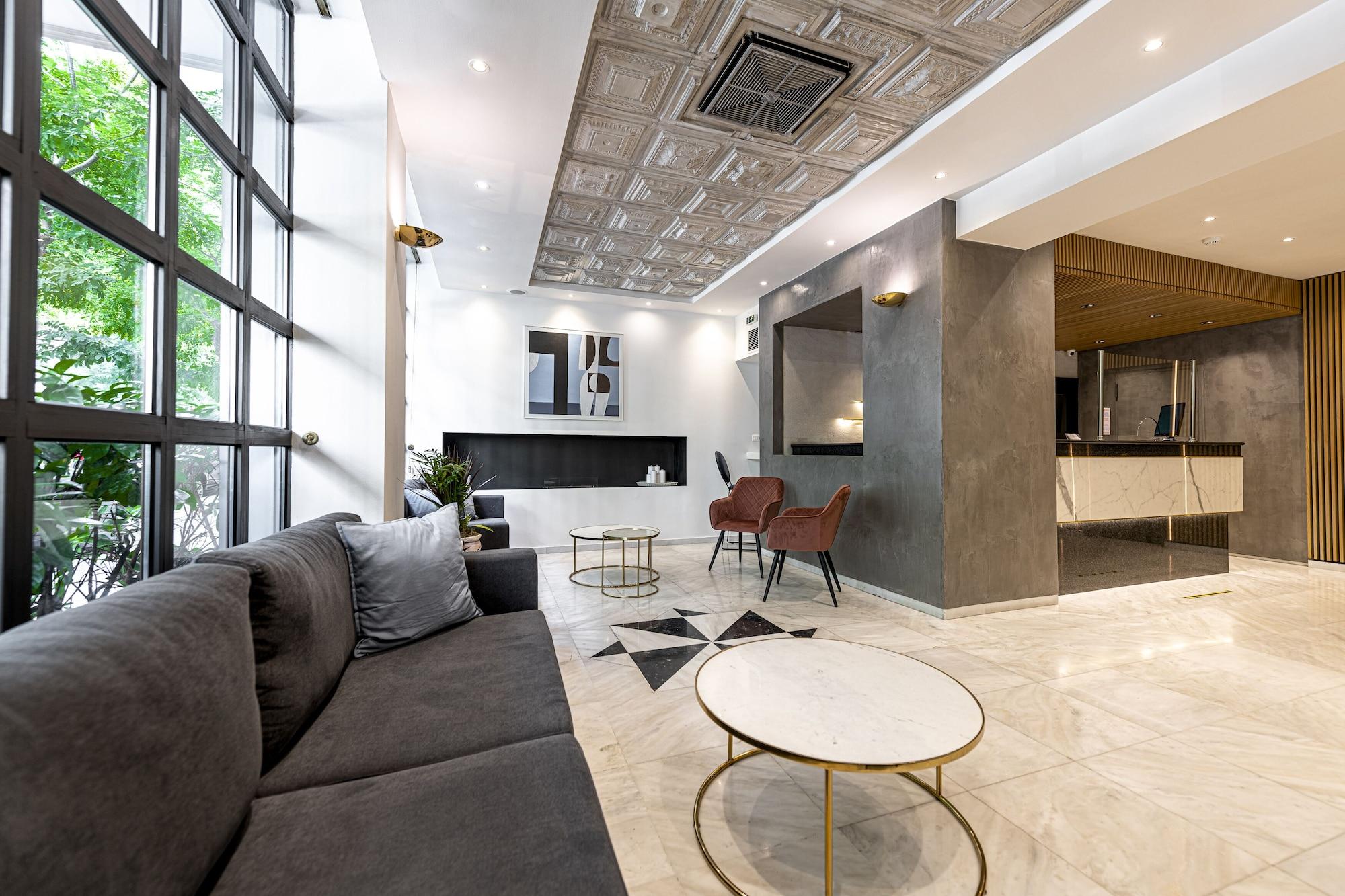 Vista Lobby Parnon Hotel