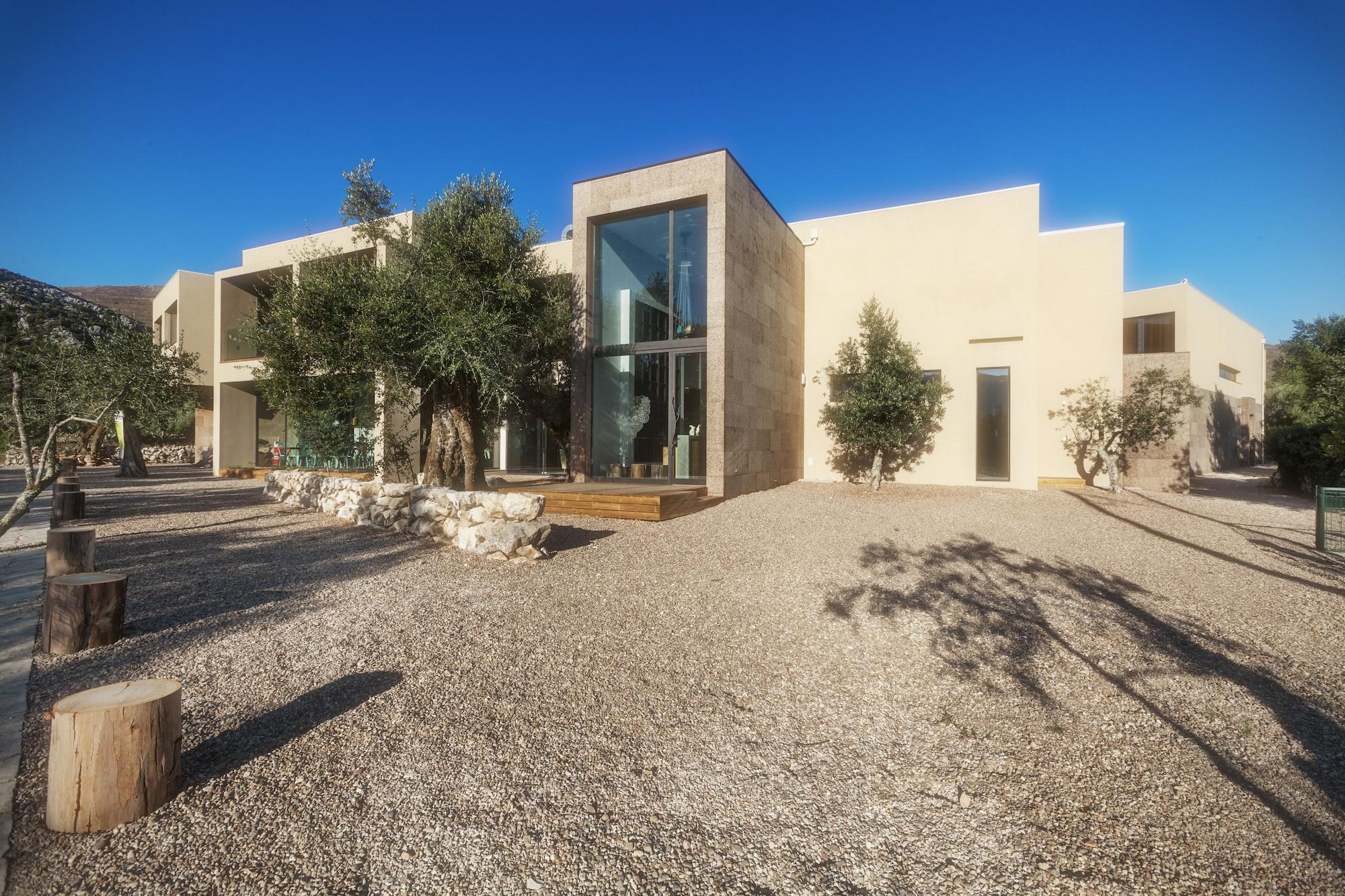 Vista Exterior Cooking and Nature Emotional Hotel