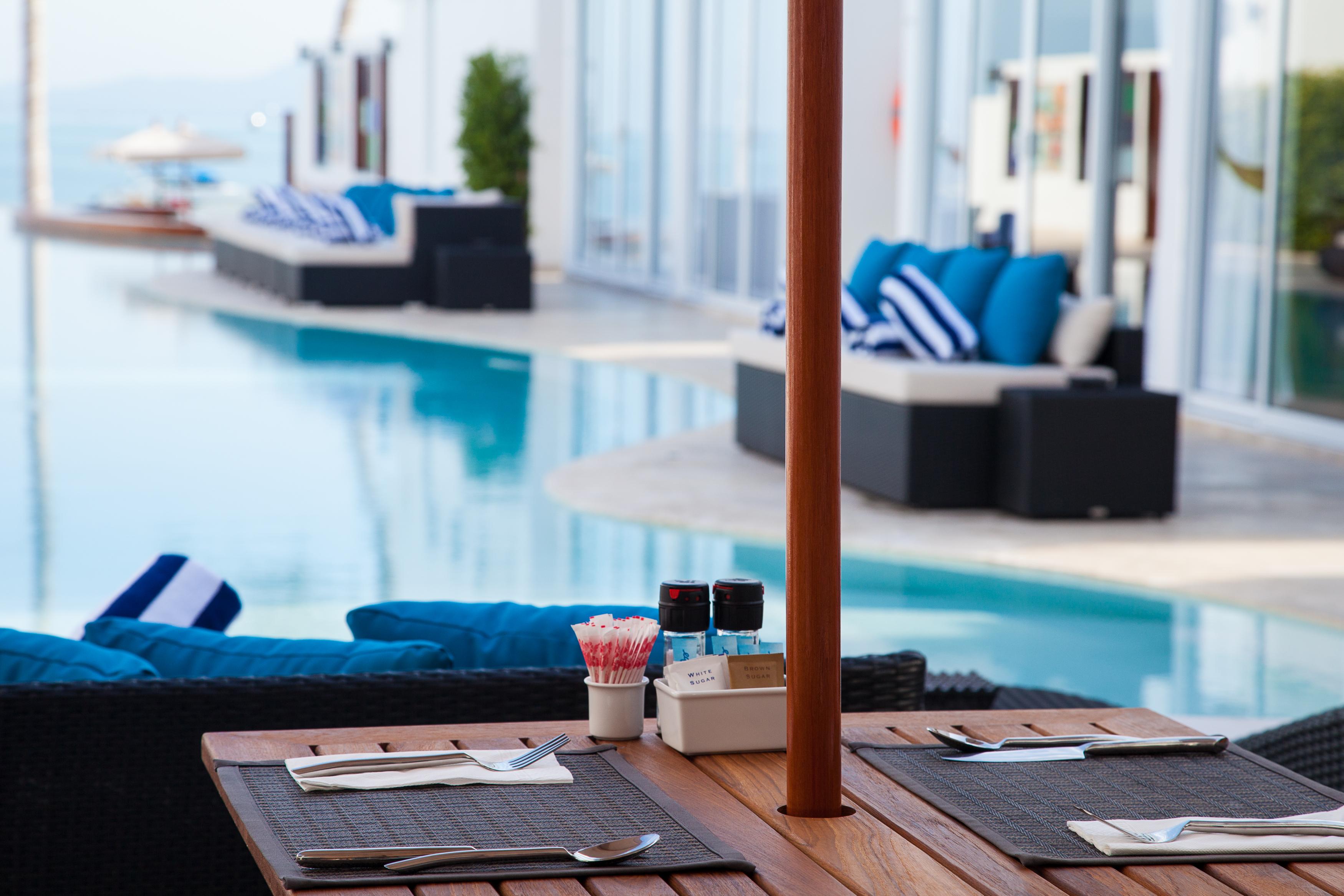 Restaurant The Privilege Hotel Ezra Beach Club