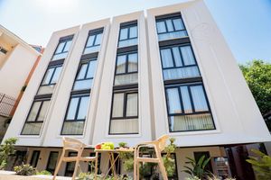 Alojamiento - Saturn Hotel Tirana