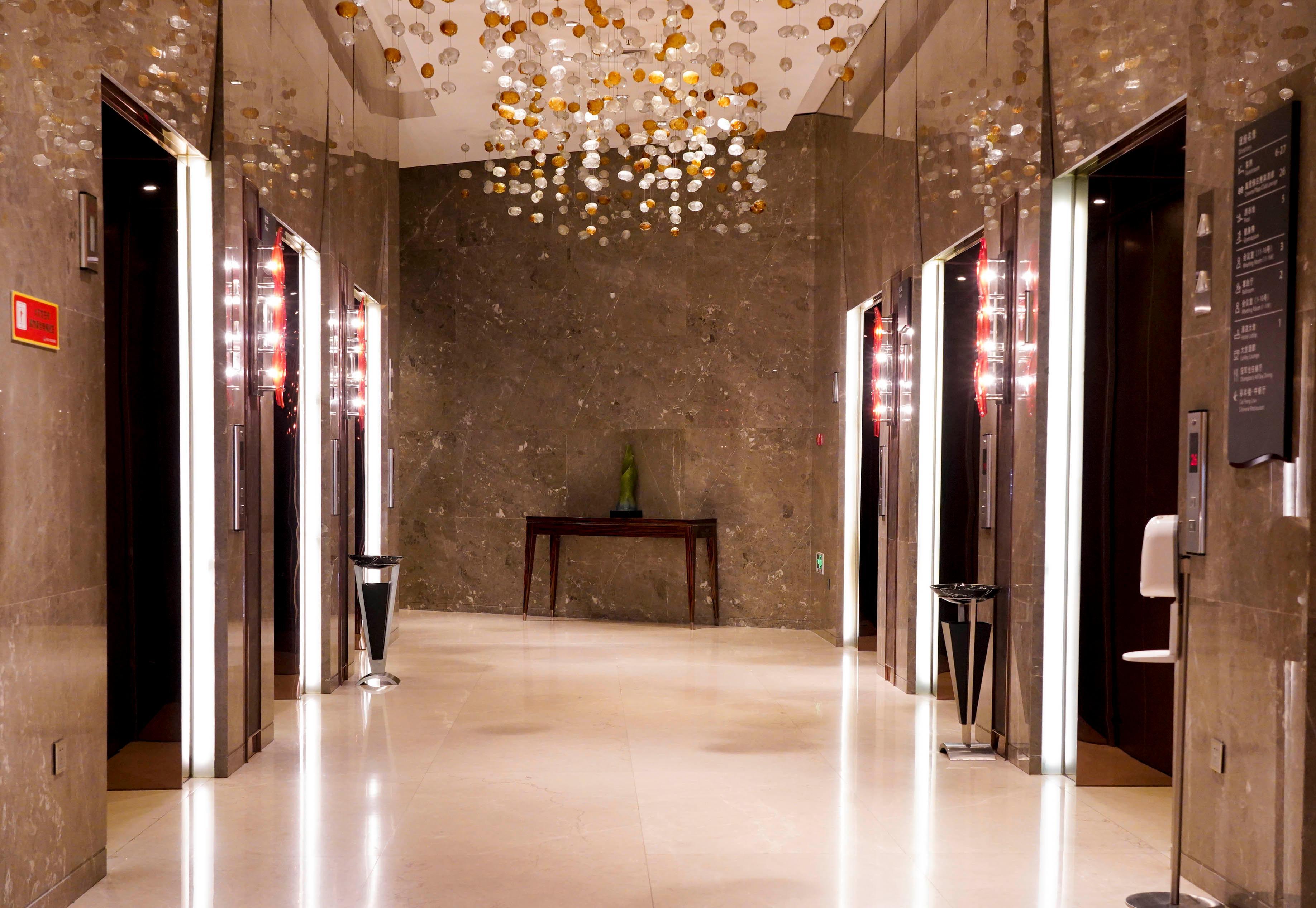 Vista Lobby Crowne Plaza Dalian Sports Center by IHG