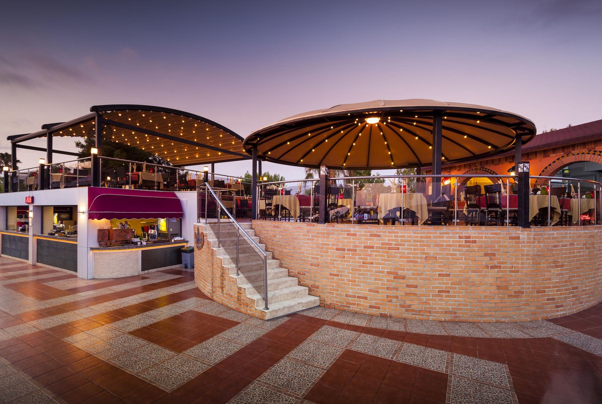 Restaurant Club Hotel Turan Prince World - All Inclusive