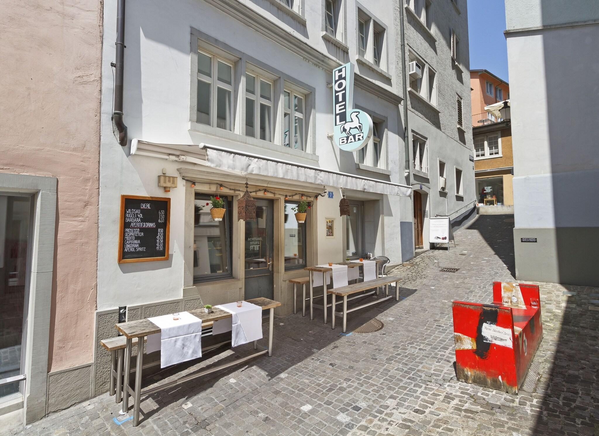 Bar/Salón Hotel Rössli