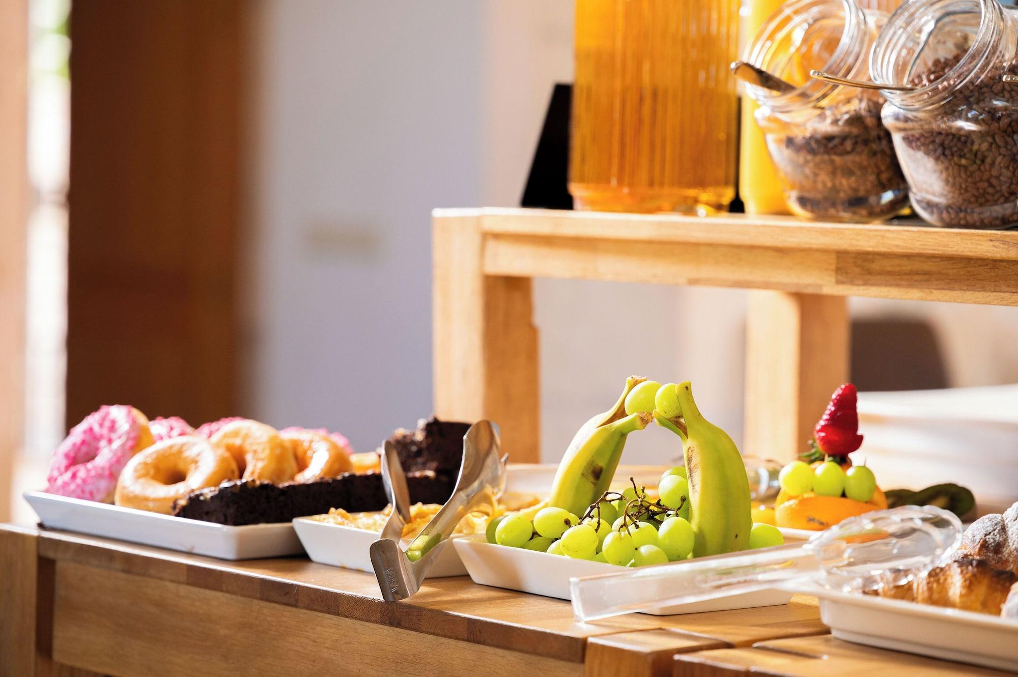 Restaurant Son Sampoli Suites Adults Only by MHR