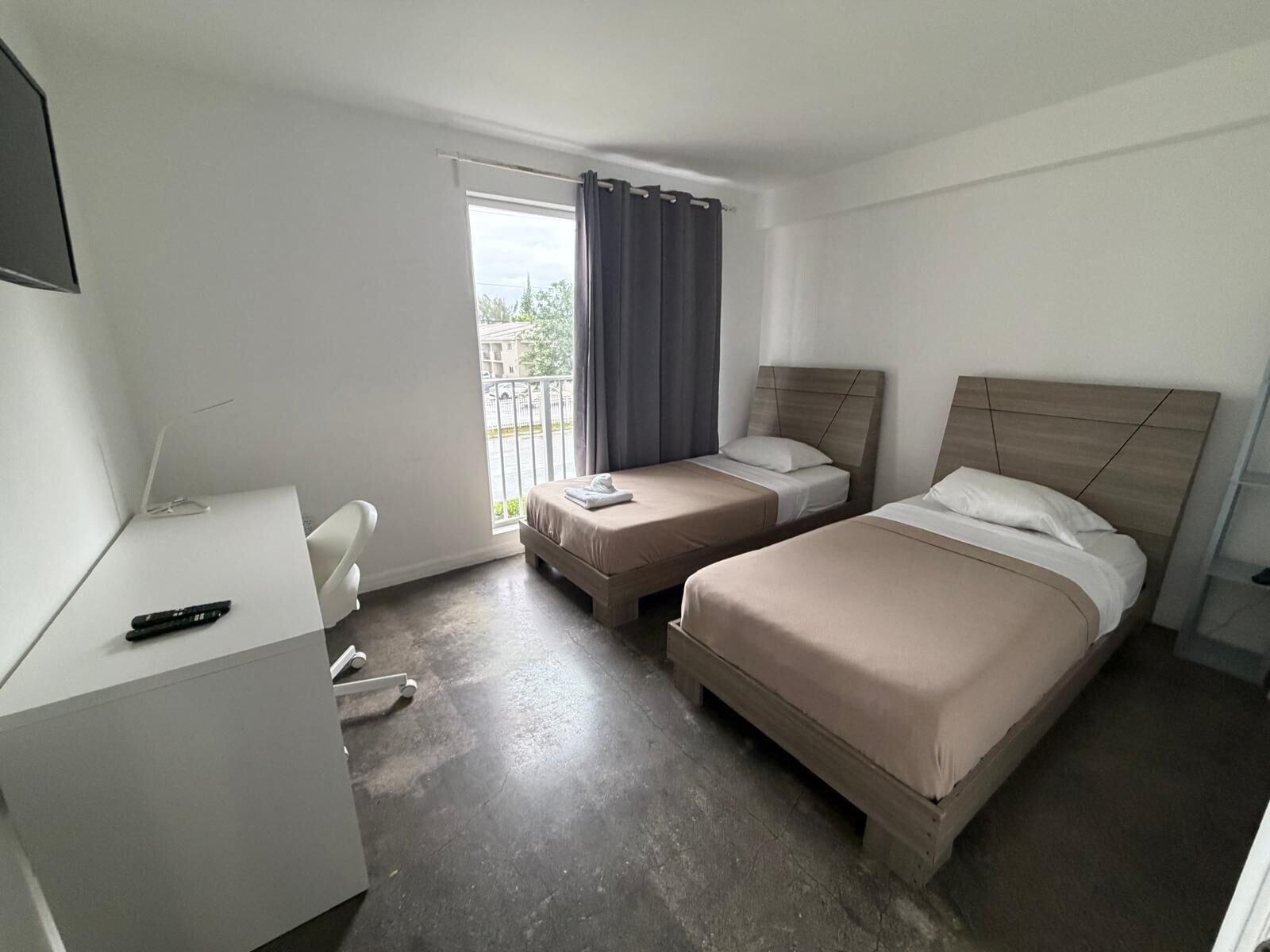 Habitación Triangle Suites LLC