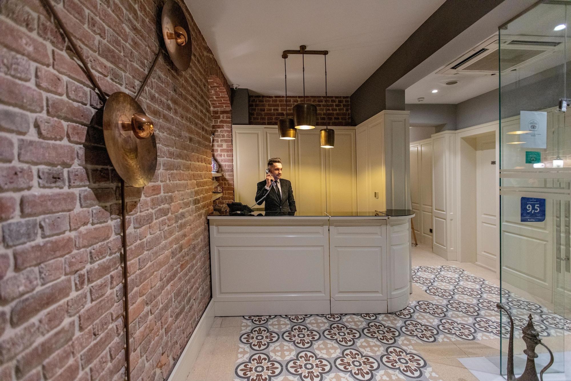 Vista Lobby Hotel Miniature