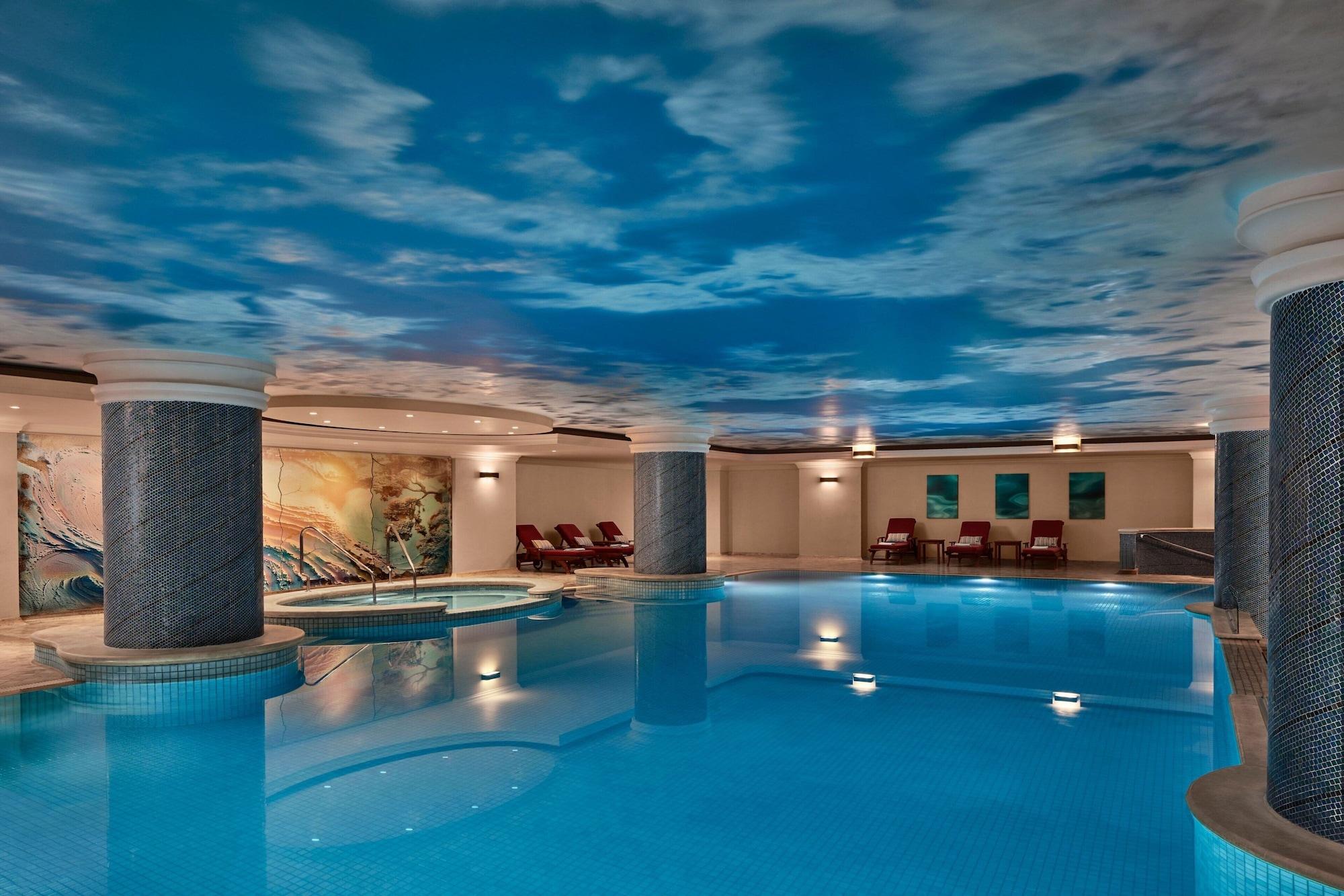 Vista Piscina The Ritz-Carlton, Istanbul
