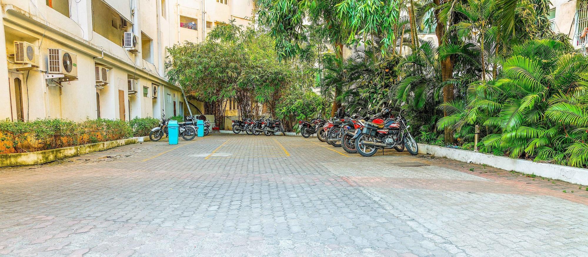 Vista Exterior Kings Hotel Egmore