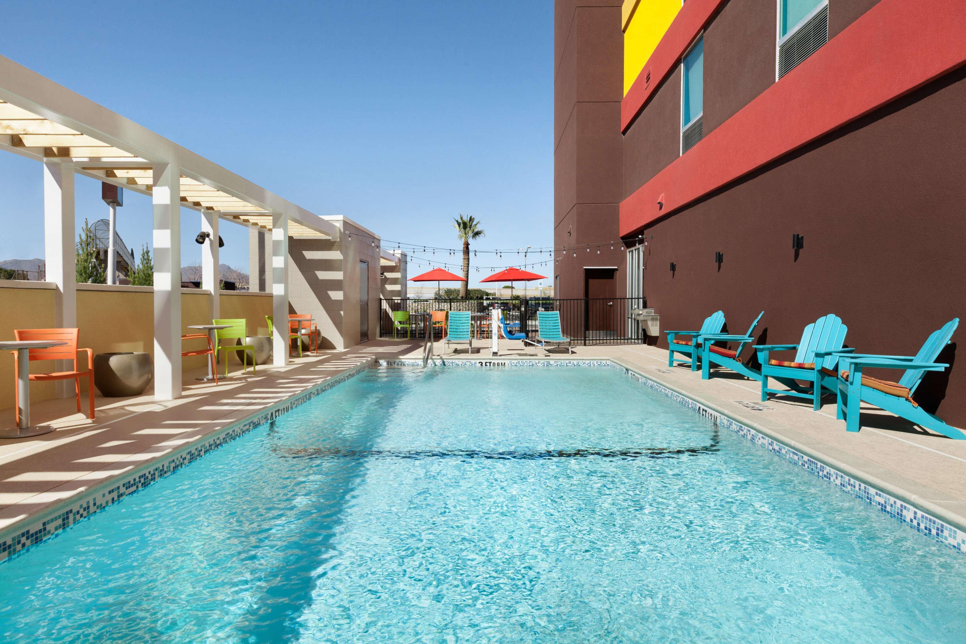 Vista Exterior Home2 Suites by Hilton El Paso Airport, TX