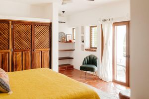 Alquiler Vacacional - Private Beach- Amazing Surf- Pool -Staff - Gated Home- Suburban & Chef Available