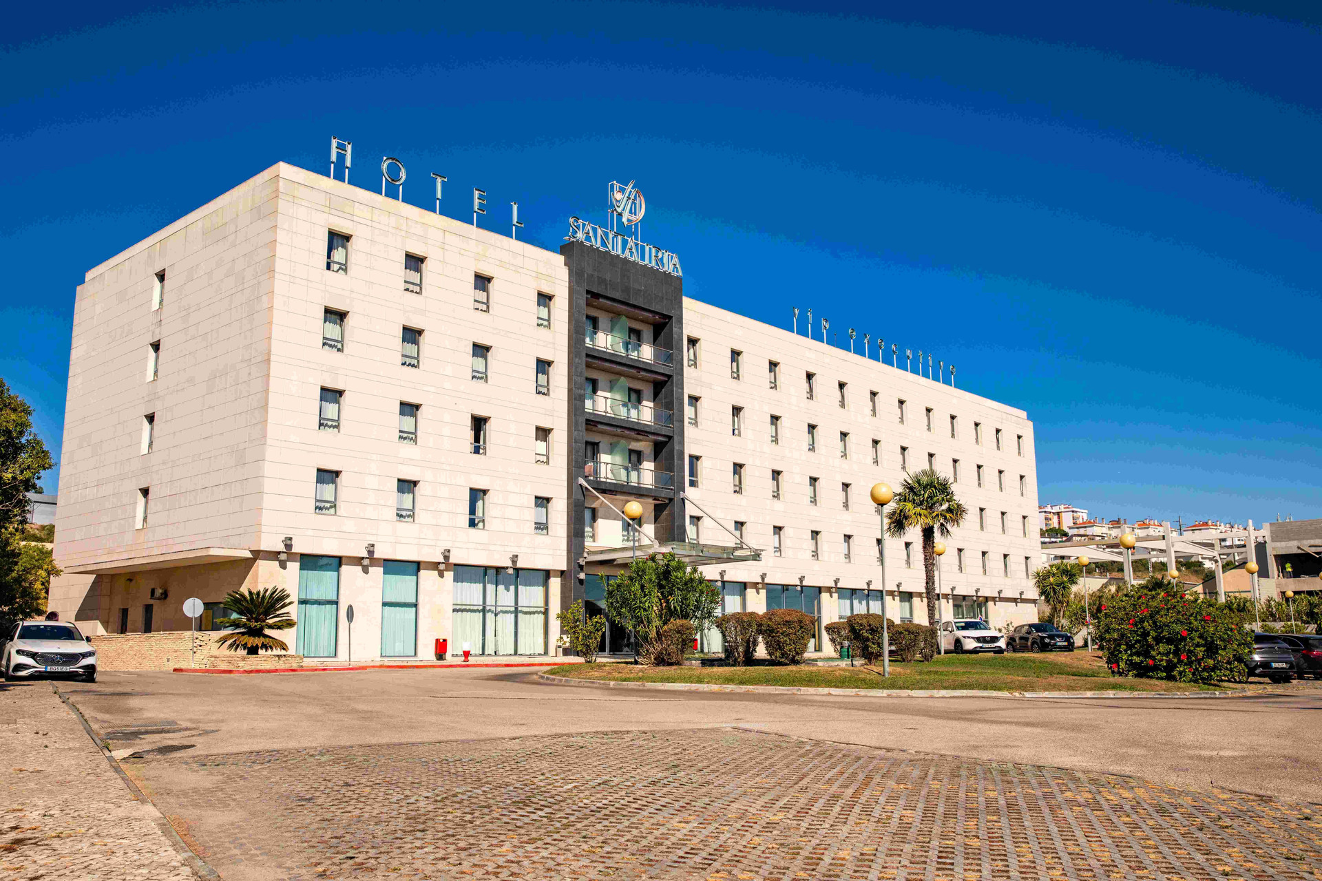 Vista Exterior VIP Executive Santa Iria Hotel