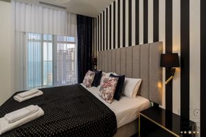 Alquiler Vacacional - Apartments in Intempo by Leo Apartments