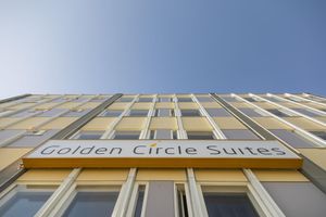 Paquete - Golden Circle Suites