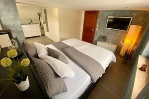 Alquiler Vacacional - Schöne Wellness-oase mit Pool, Sauna, Terrasse und Kamin für Sie Ganz Privat