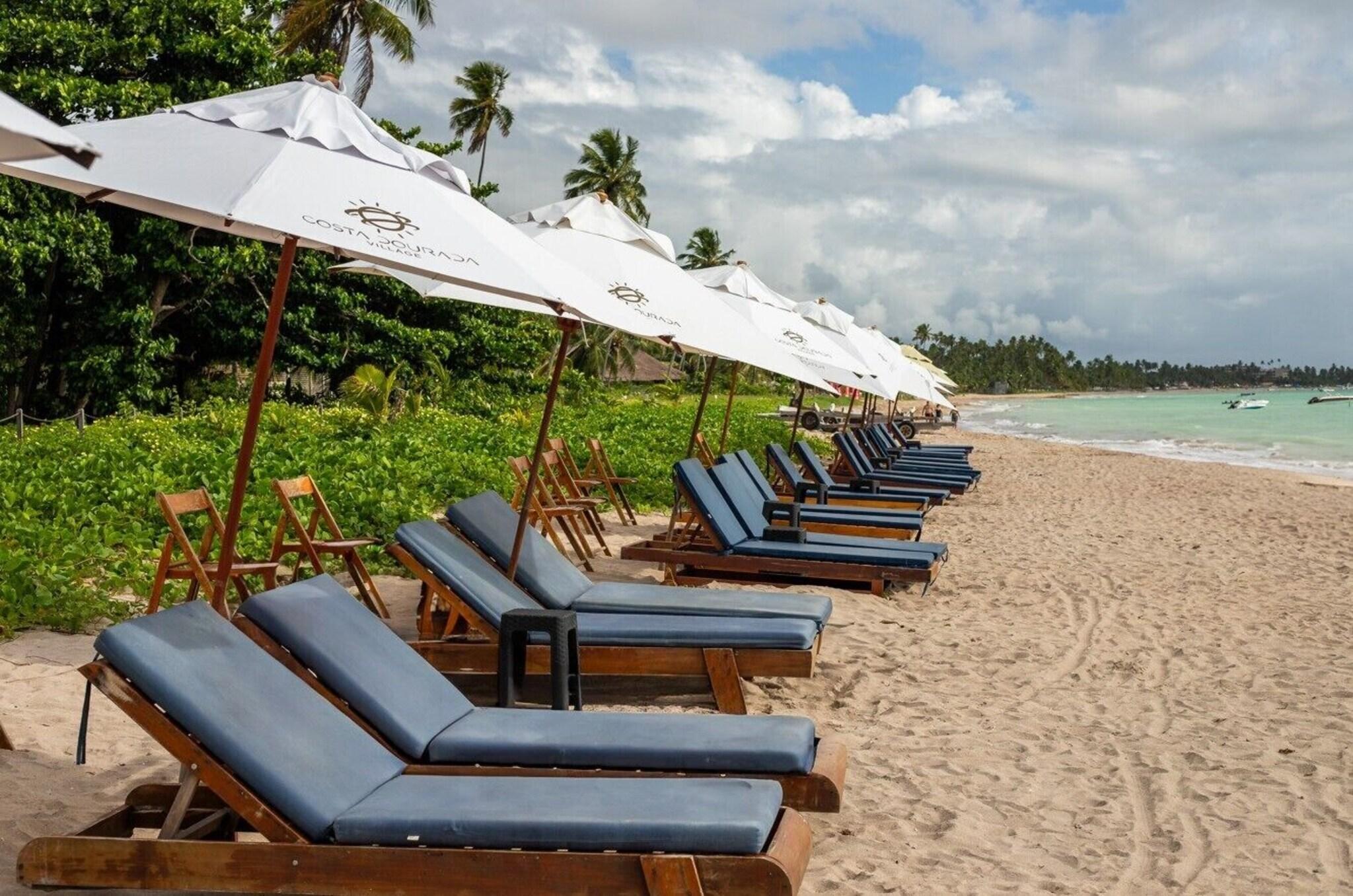 Playa Costa Dourada Village