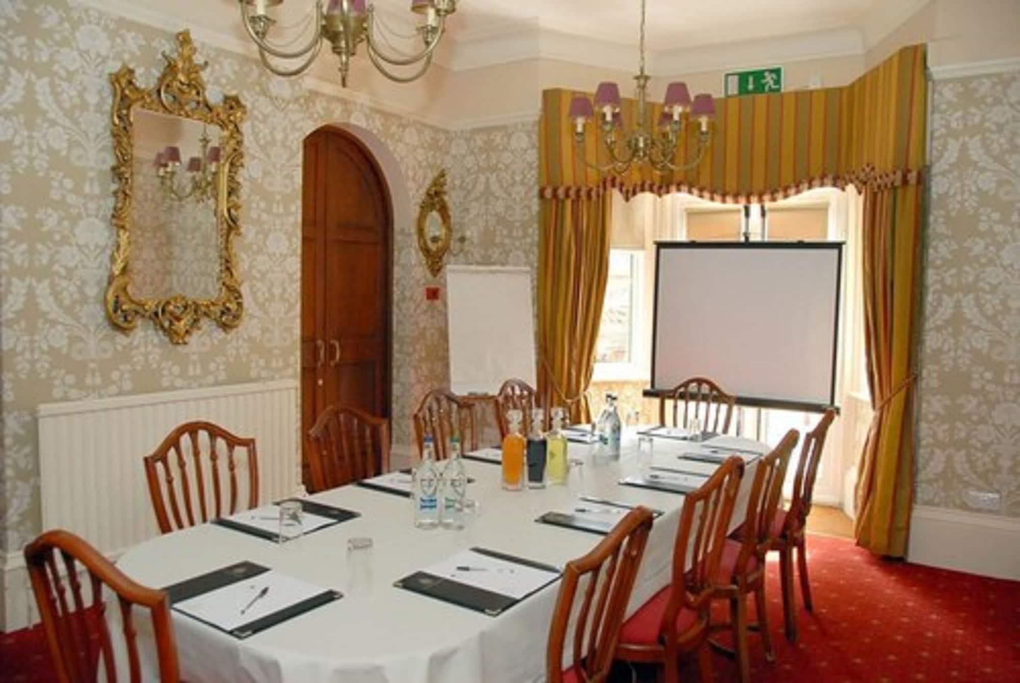 Sala de Reuniones Woodlands Hotel