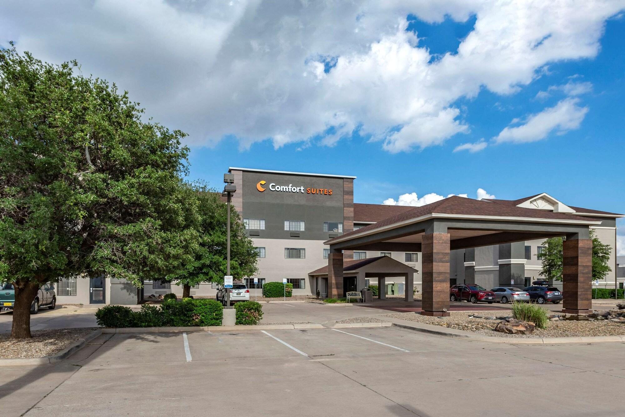 Vista Exterior Comfort Suites Clovis North