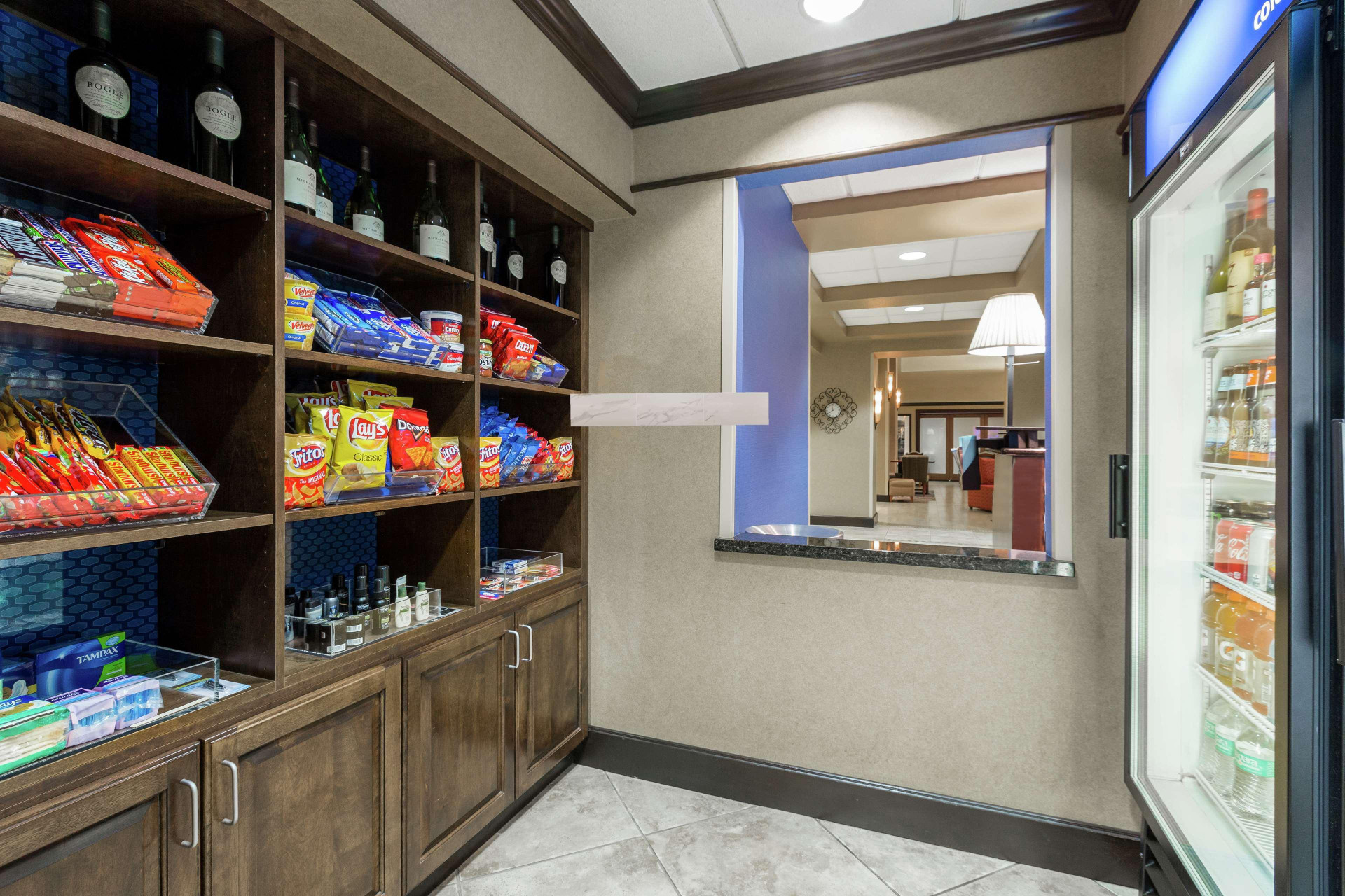 Vista Lobby Hampton Inn & Suites Yuba City