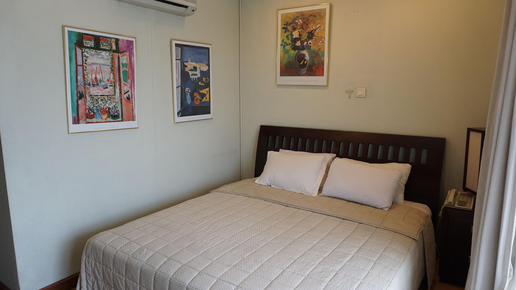 Habitación Toeti Roosseno Plaza