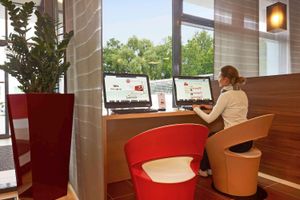 Alojamiento - ibis Warszawa Reduta