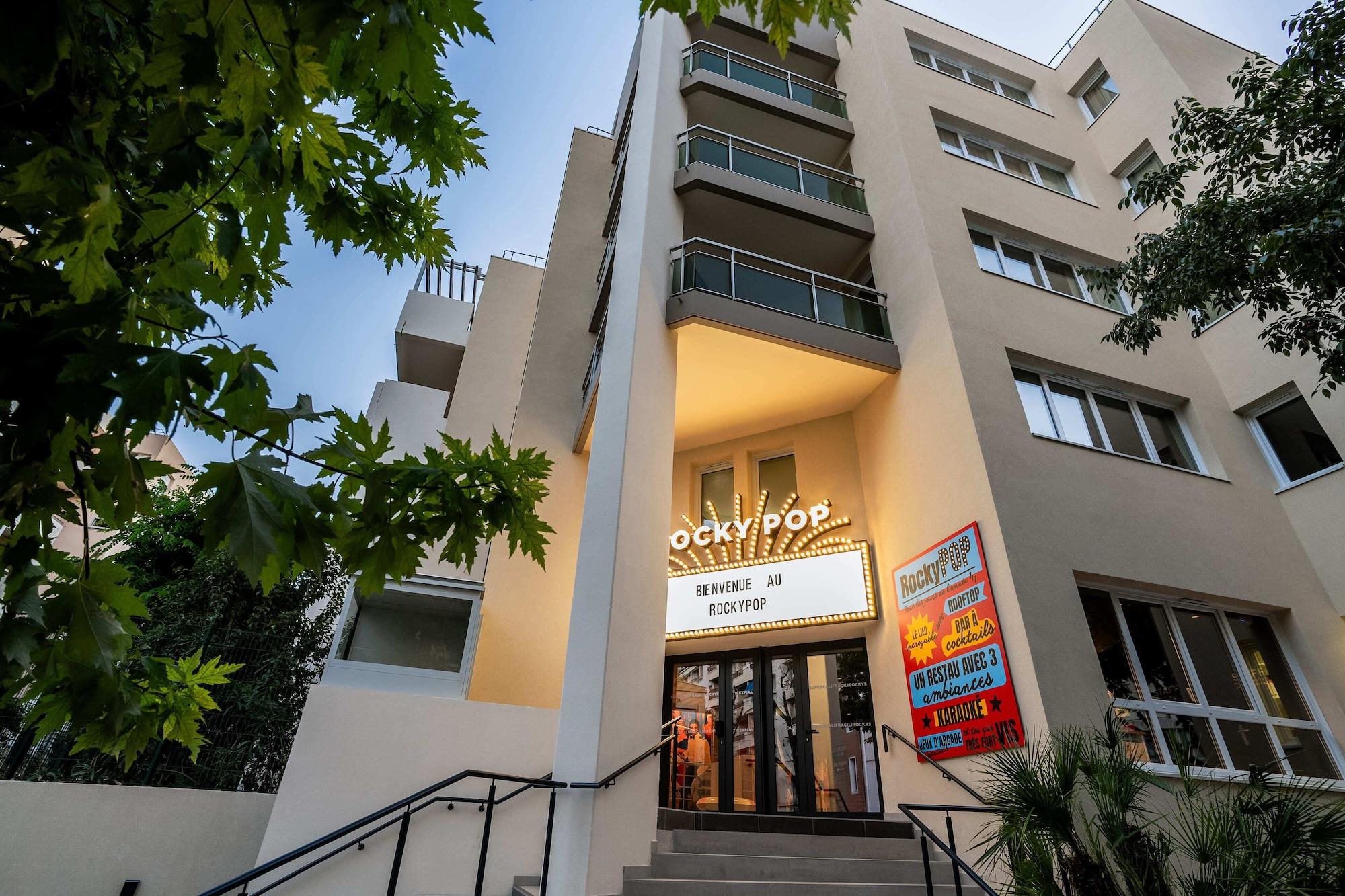 Vista Exterior RockyPop Marseille hôtel