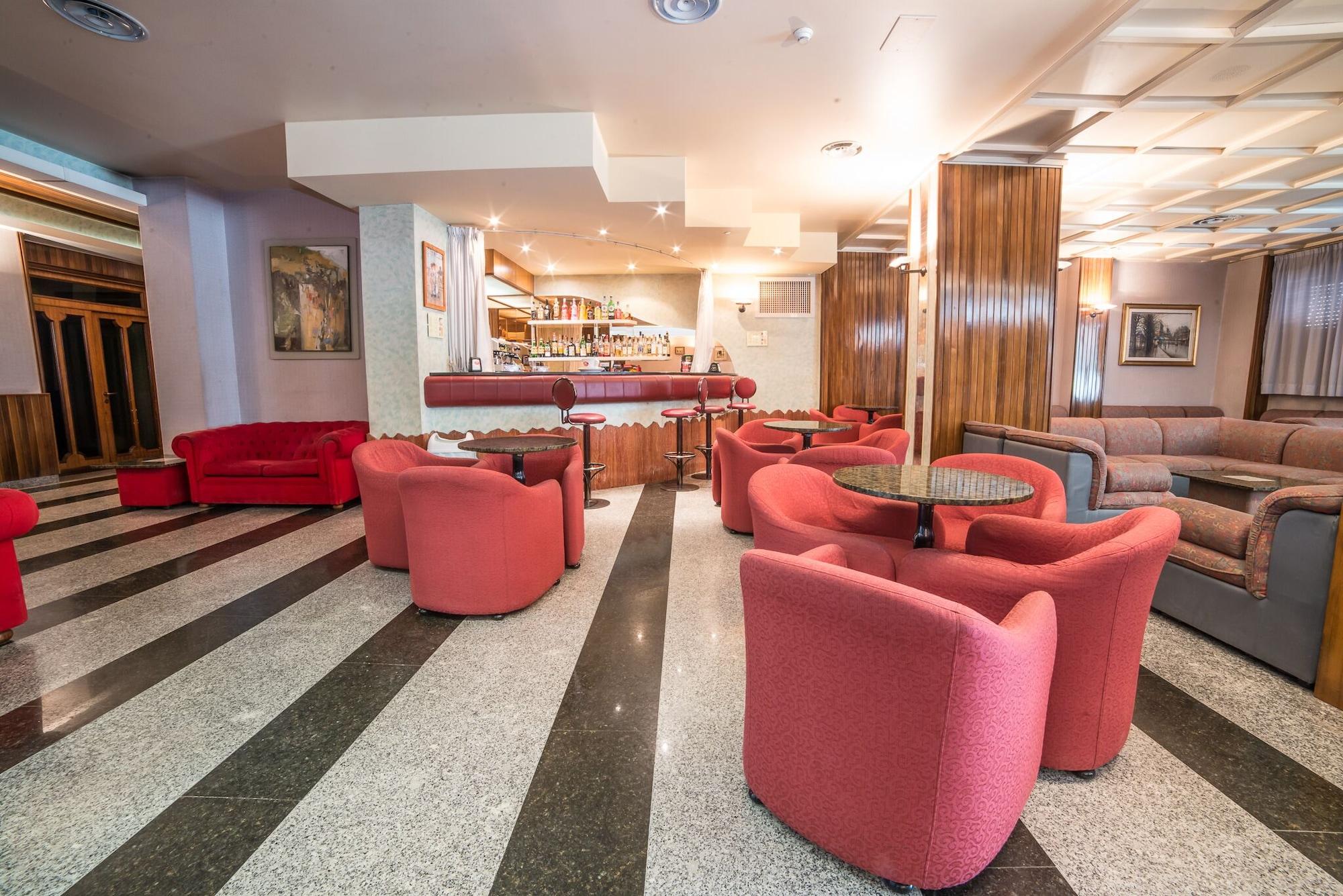 Bar/Salón Grand Hotel Europa