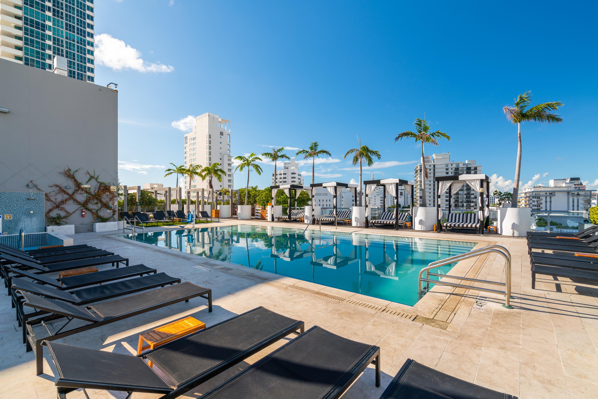 Vista Piscina Liberty Park Hotel South Beach