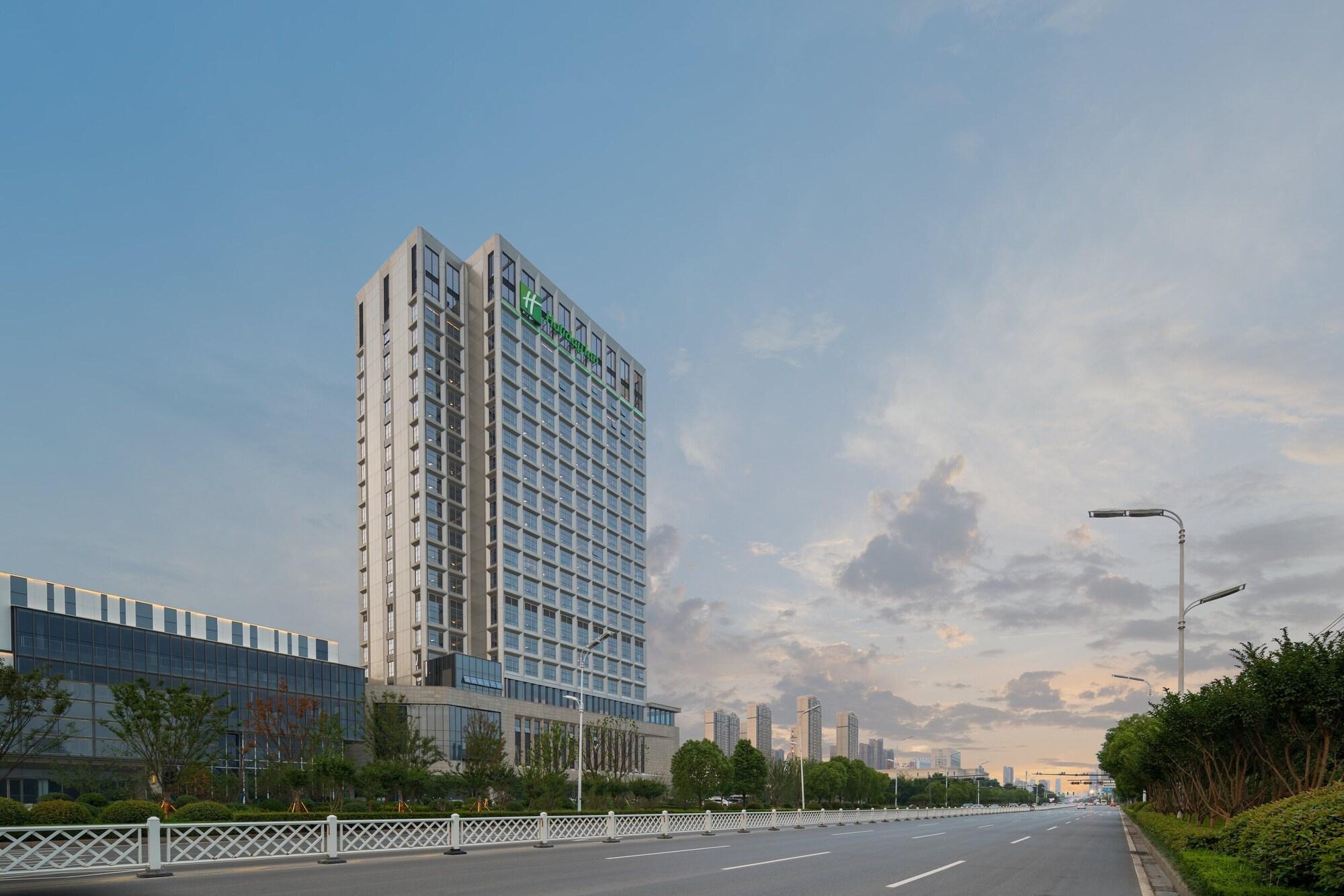 Vista Exterior Holiday Inn Fuyang by IHG