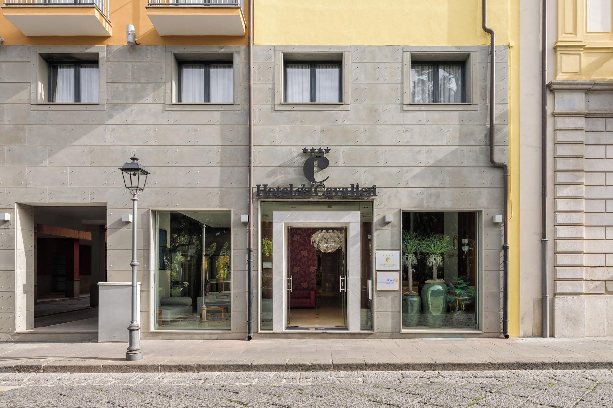 Vista Exterior Hotel dei Cavalieri Caserta