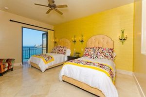 Alojamiento - The #1 Penthouse at The Hacienda - no neighbors, total privacy - building #5
