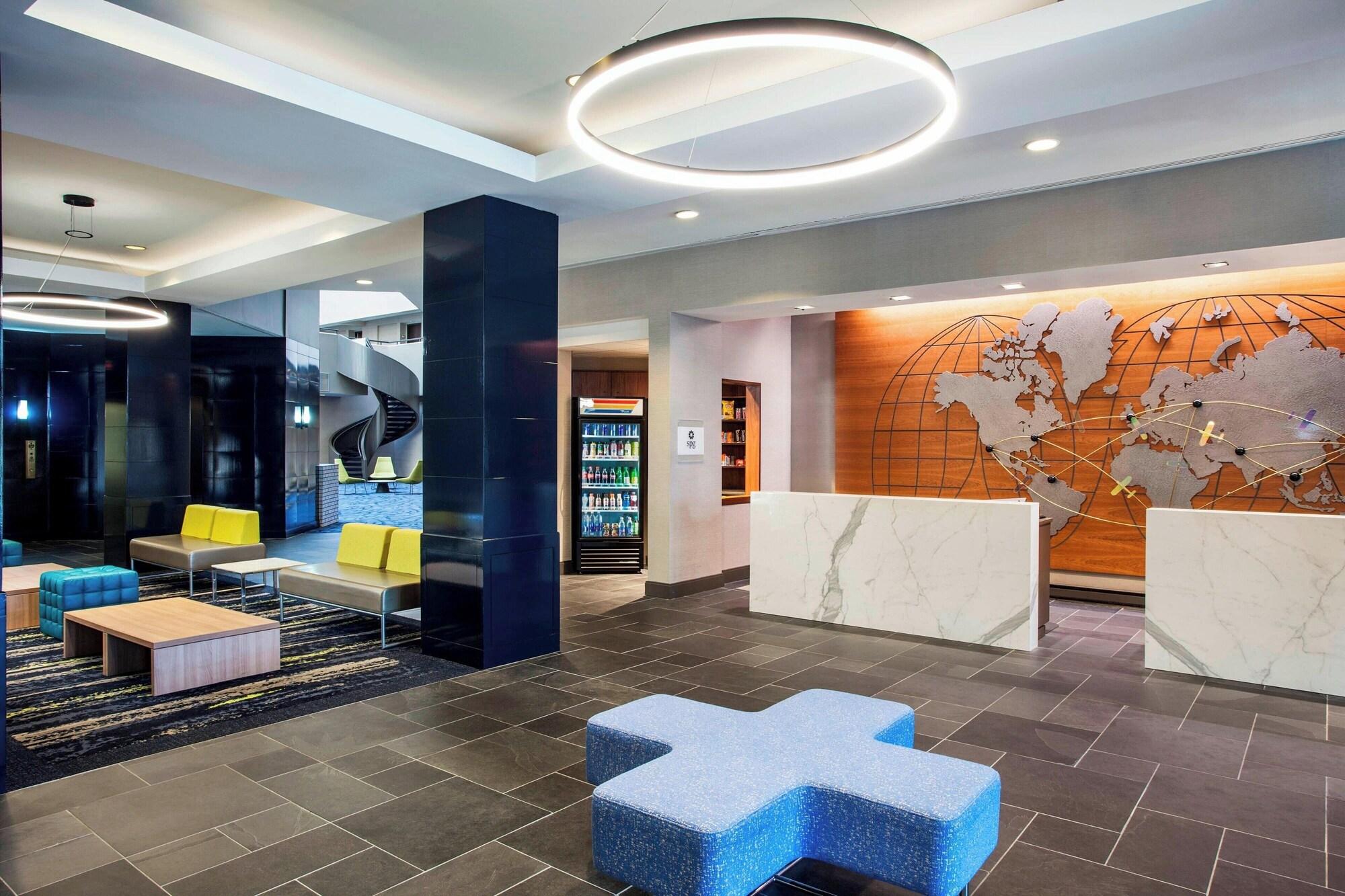 Vista Lobby Sheraton Suites Philadelphia Airport