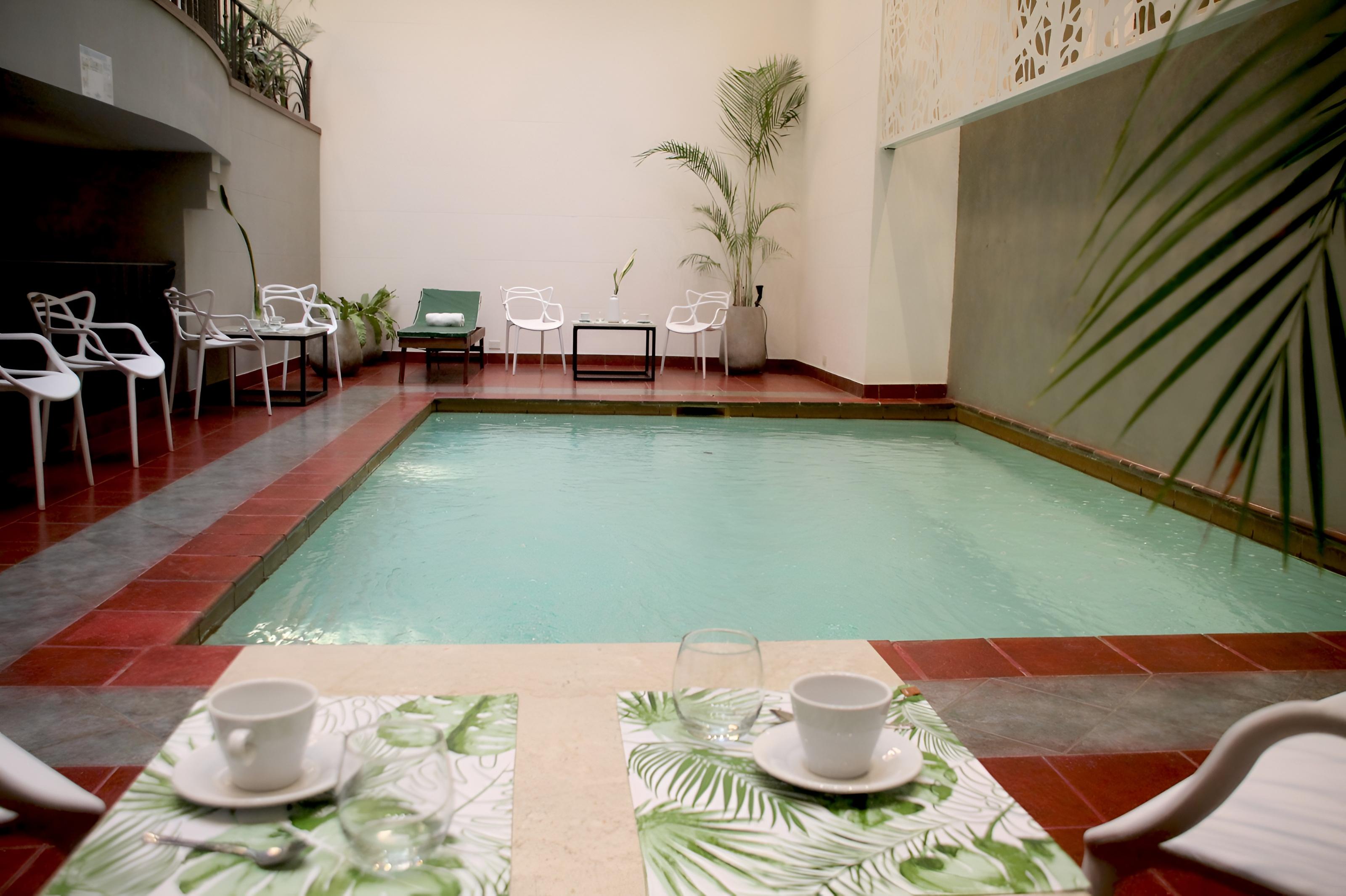 Vista Exterior Gardi Hotel & Suites